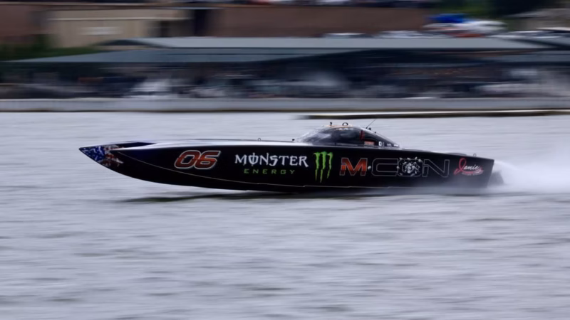 Profile action shot of 2023 Skater 438 offshore race catamaran